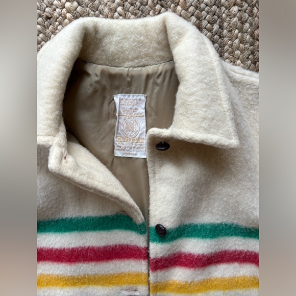 Vintage 1970s Hudson Bay Coat - Wool- Collar - Jacket - Hudson Bay Blanket - Picture 4 of 5